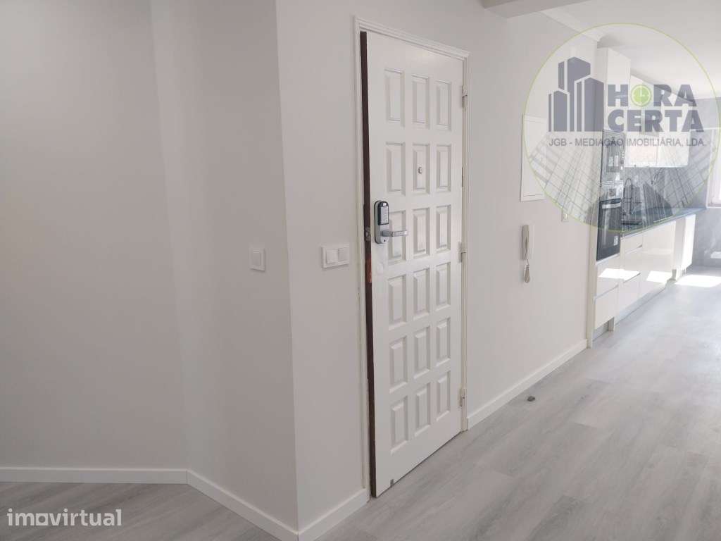 Apartamento T4 em Amora! - Grande imagem: 4/17