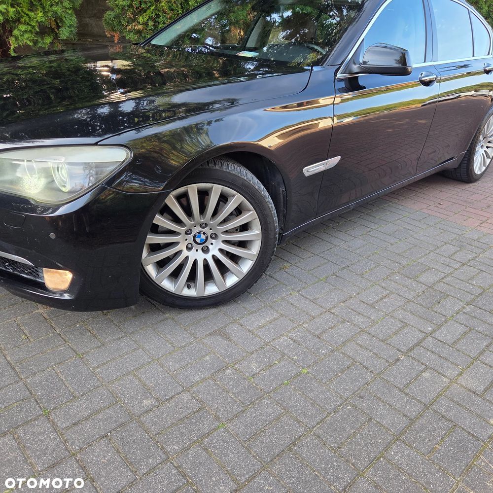 BMW Seria 7 740d - 17