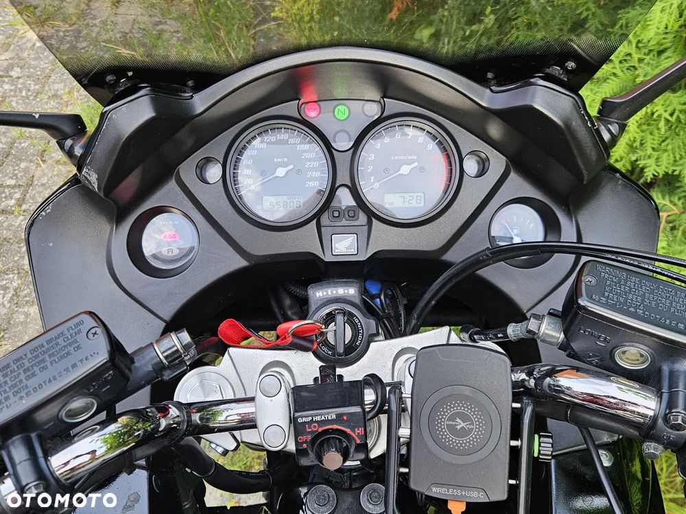 Honda CBF - 10