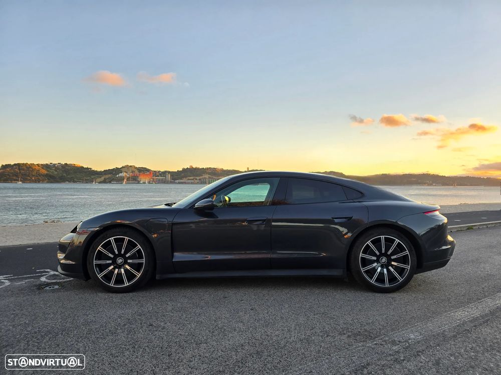 Porsche Taycan Standard - 4