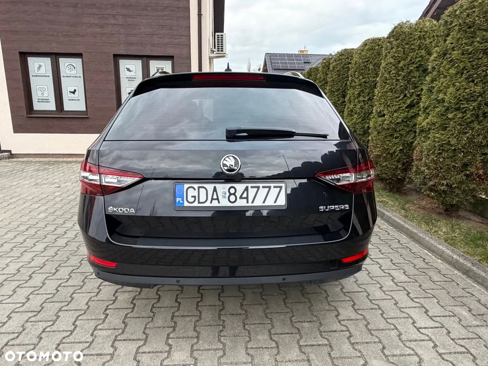 Skoda Superb 2.0 TDI L&K DSG - 7