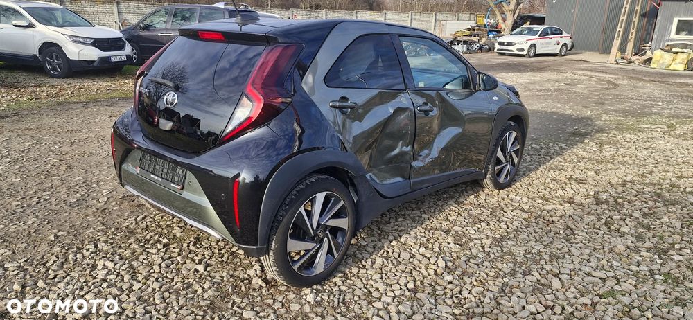 Toyota Aygo X 1.0 VVT-i Executive CVT - 13