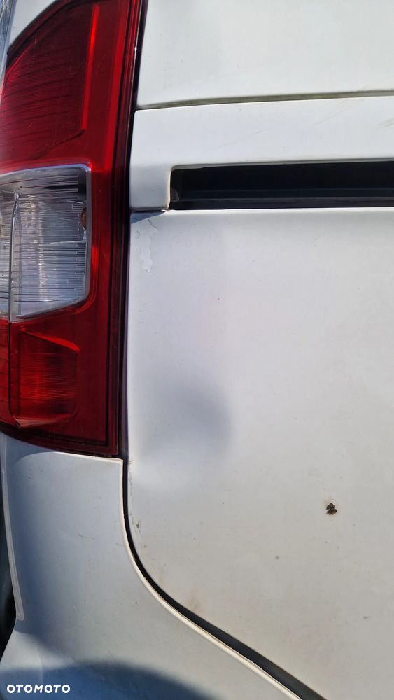 FORD TOURNEO COURIER 2014- BŁOTNIK ĆWIARTKA PRAWY TYŁ EN - 2