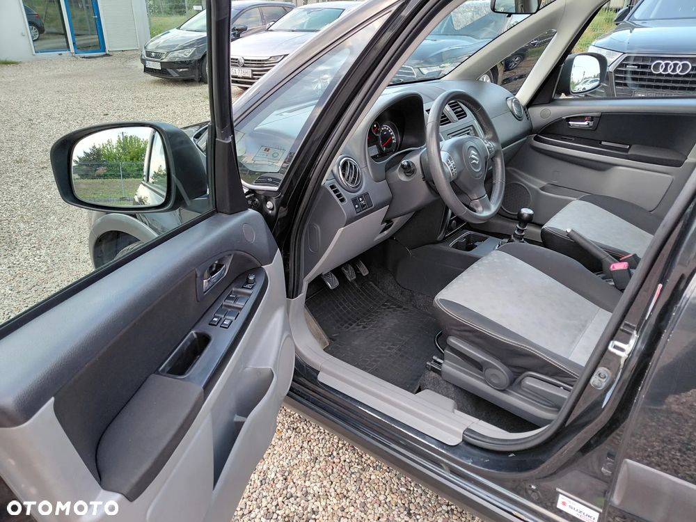 Suzuki SX4 2.0 DDiS 4x2 Comfort - 29
