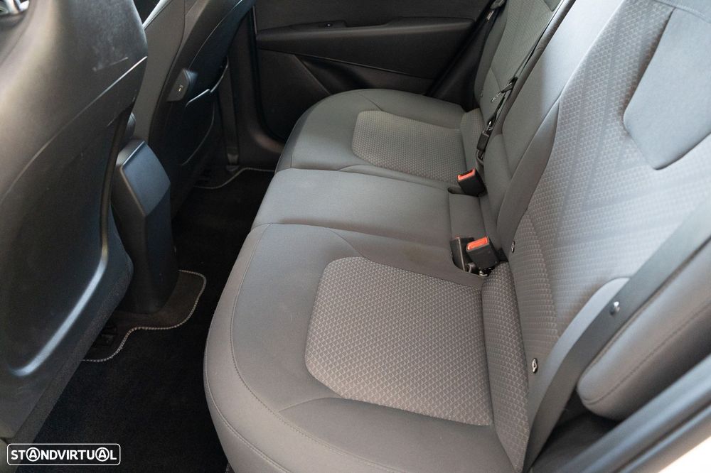 Kia Niro EV 64kWh Drive - 9