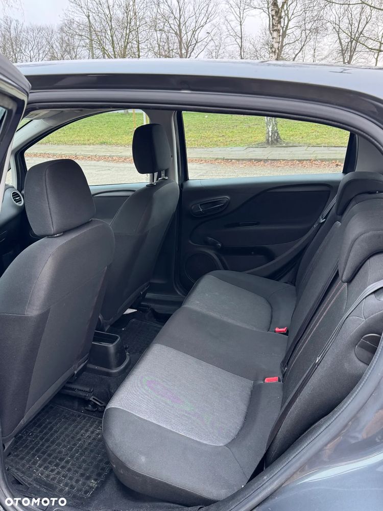 Fiat Punto 1.4 Easy S&S - 9