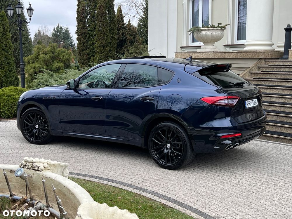 Maserati Levante - 13