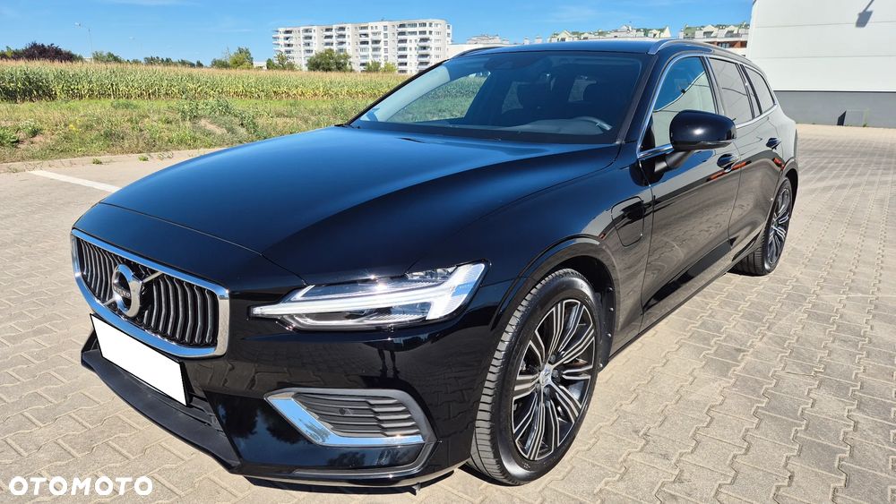 Volvo V60 T6 AWD Plug-In Hybrid Inscription Expression - 1