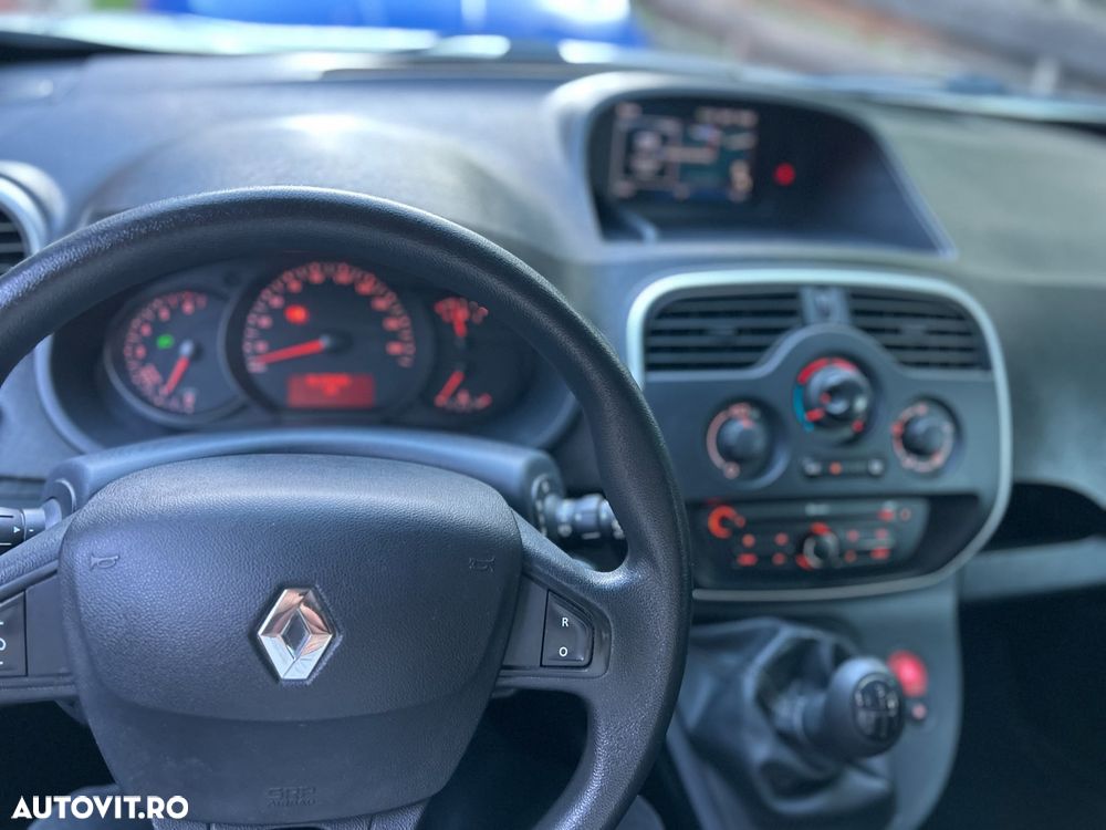 Renault KANGOO MAXI - 17
