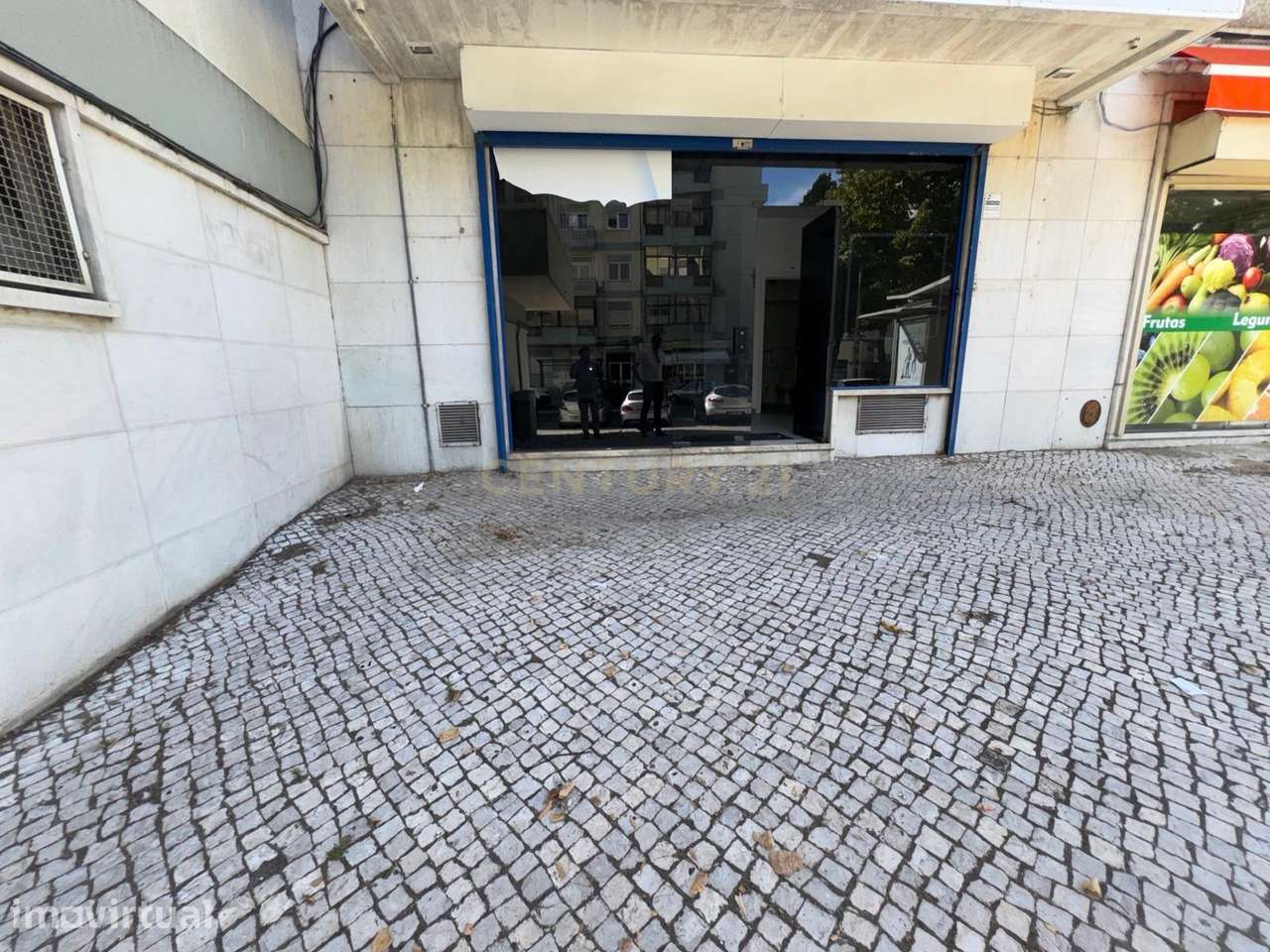 Loja em Benfica, Lisboa - 188m² com 3 casas de banho. - Grande imagem: 3/22