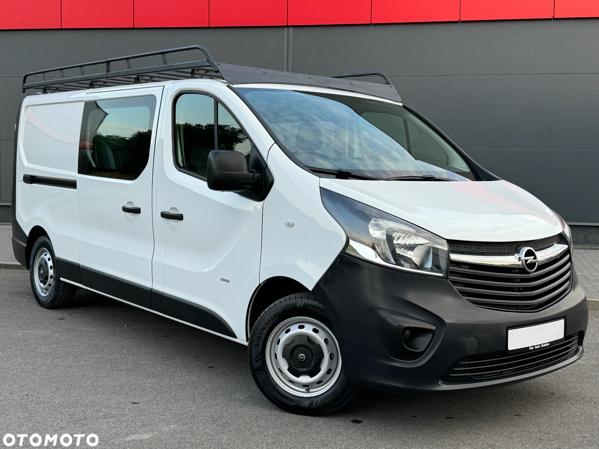 Opel Vivaro Long - 2