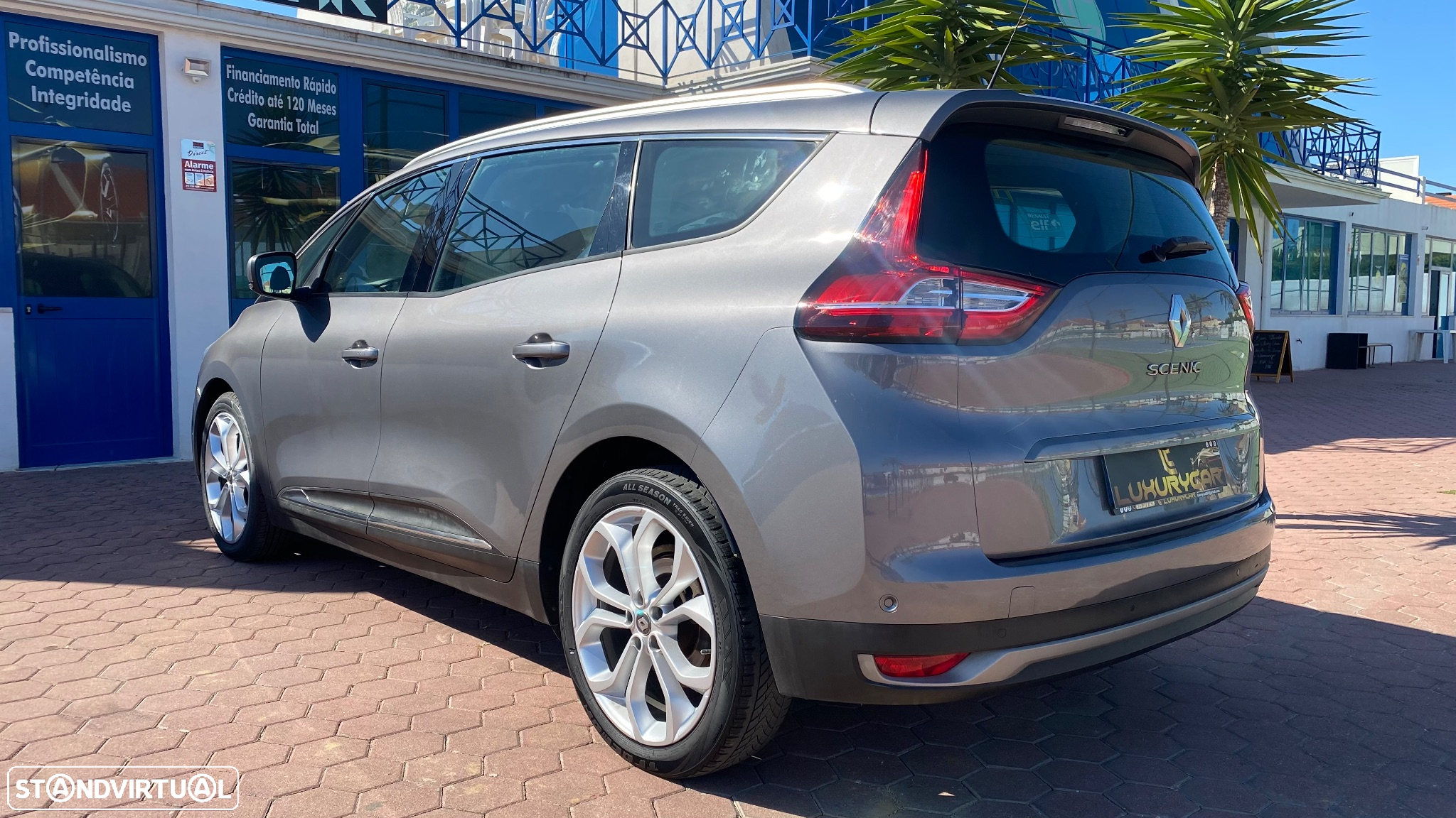 Renault Grand Scénic 1.6 dCi Intens SS - 10