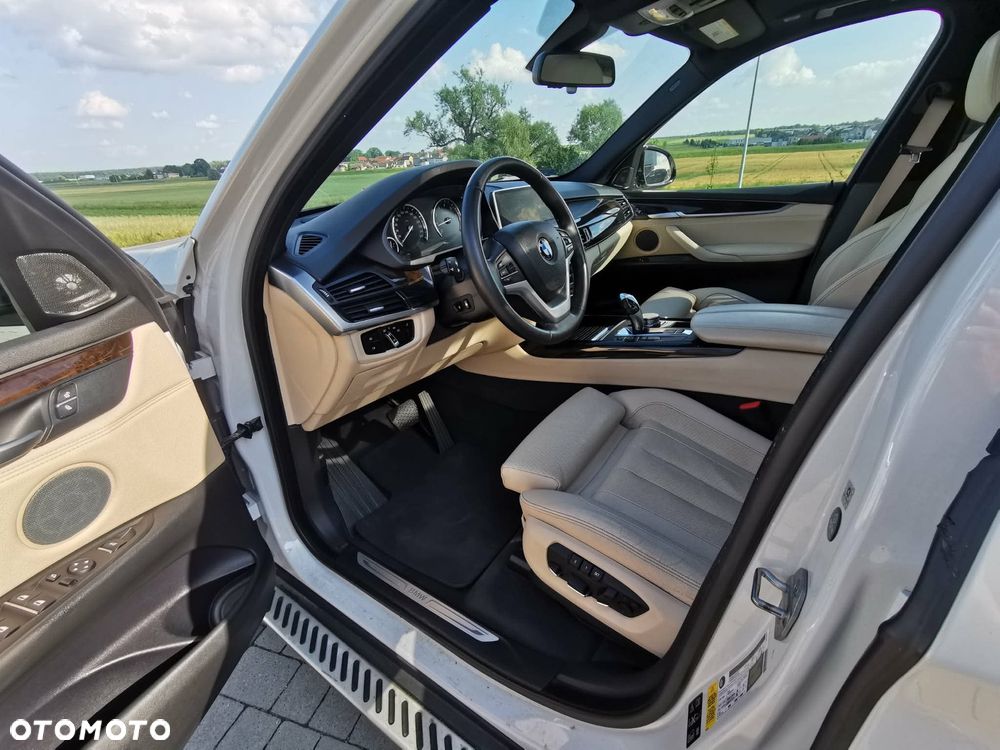 BMW X5 xDrive35i - 10