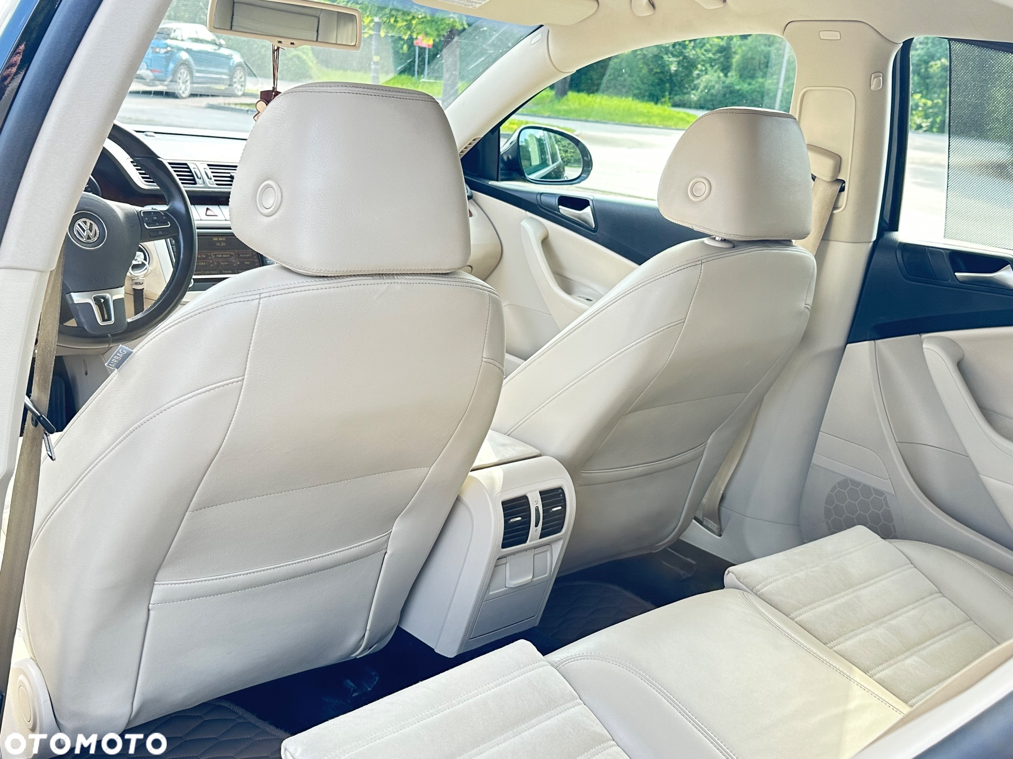 Volkswagen Passat 2.0 TDI DPF Highline DSG - 22