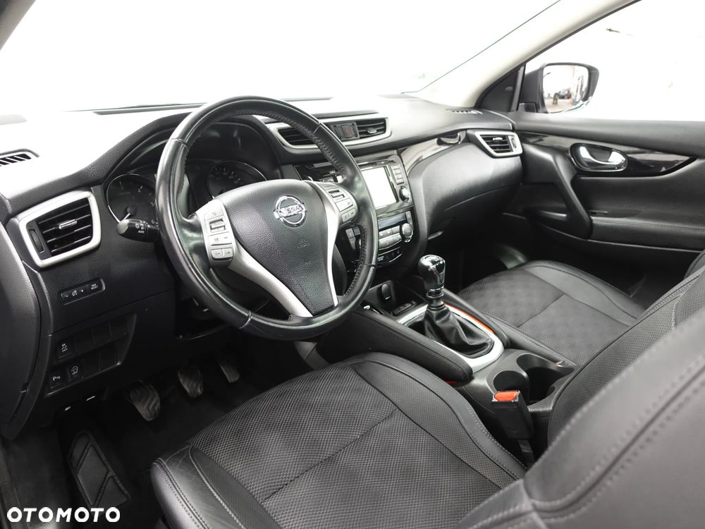 Nissan Qashqai 1.6 dCi DPF Start/Stop tekna - 17