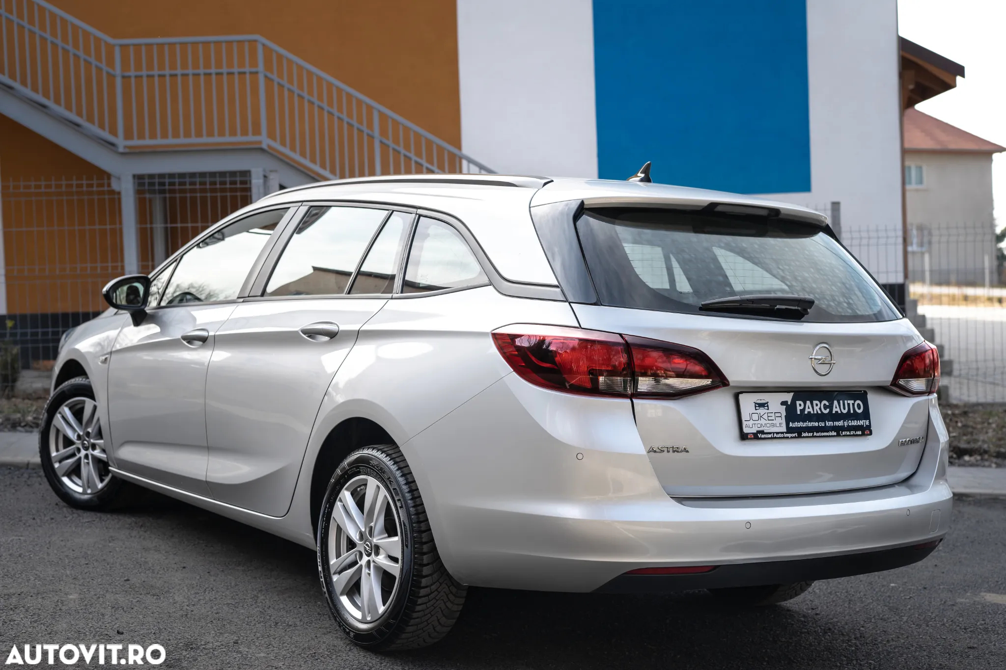 Opel Astra 1.6 CDTI ECOTEC Dynamic - 4