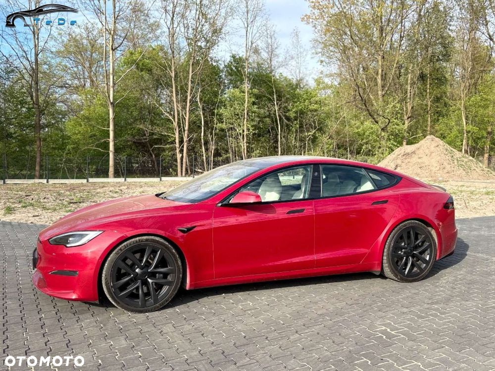 Tesla Model S - 13