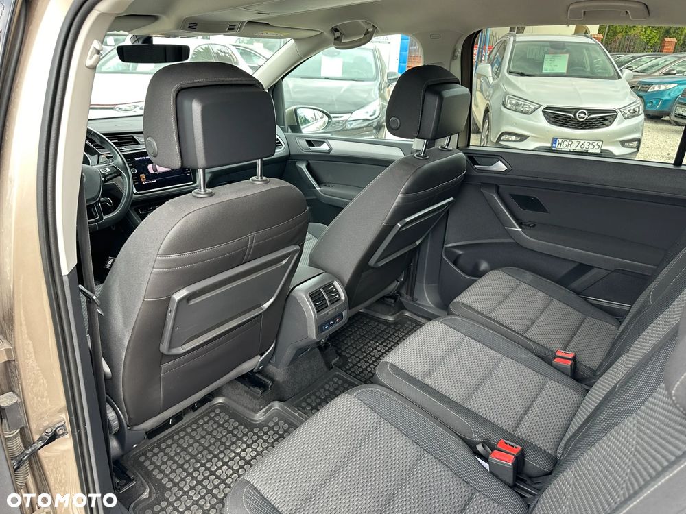 Volkswagen Touran 2.0 TDI BMT Comfortline - 17