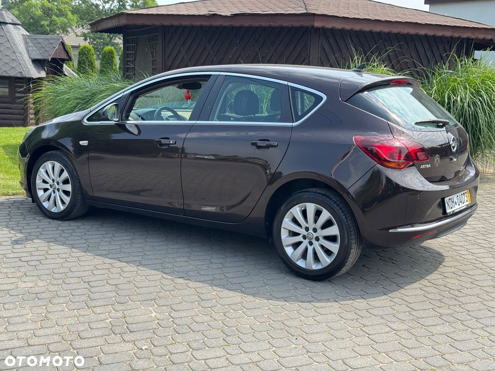 Opel Astra - 9