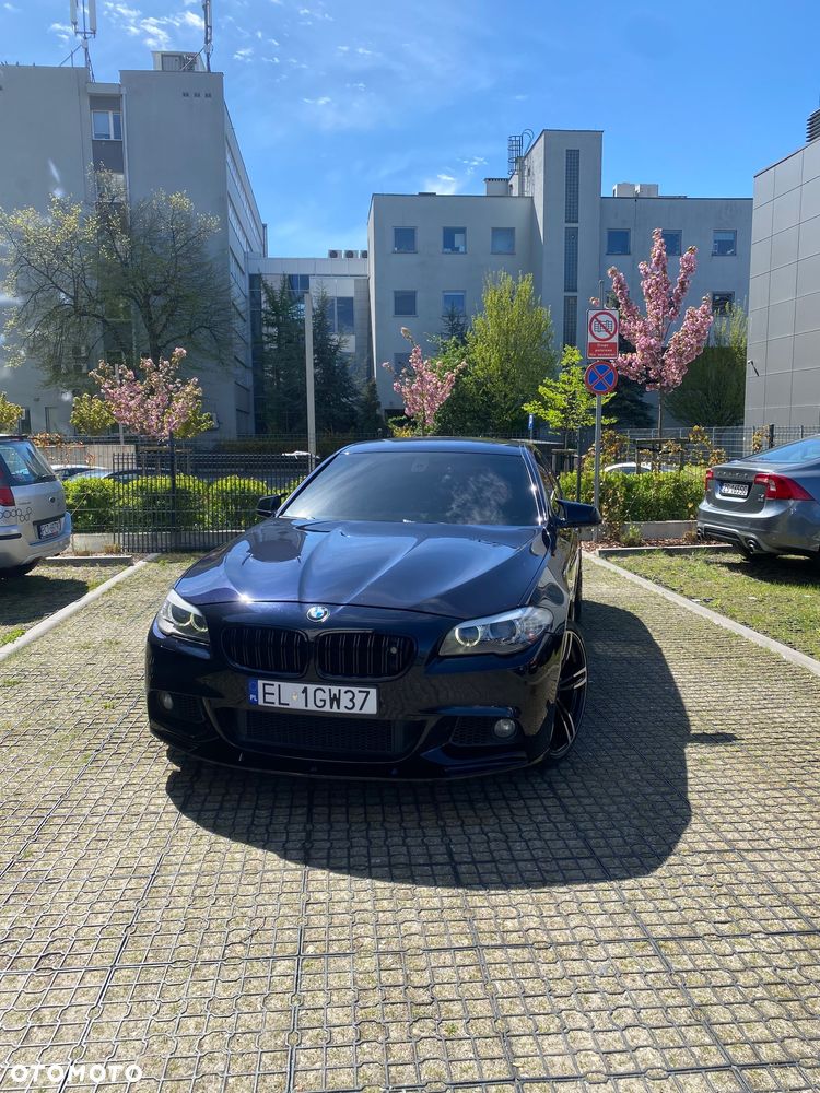 BMW Seria 5 525d xDrive - 37