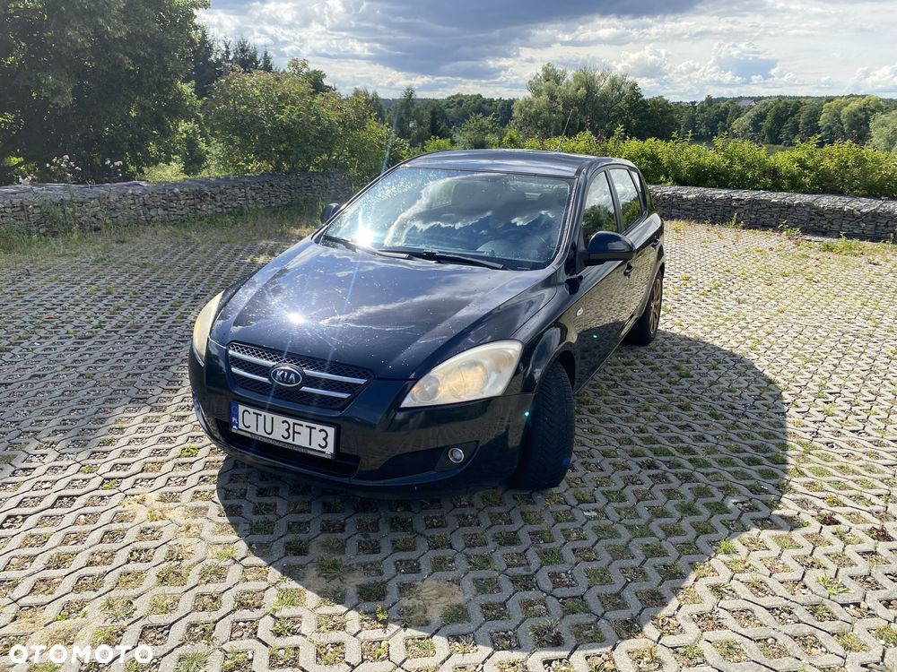 Kia Ceed - 1