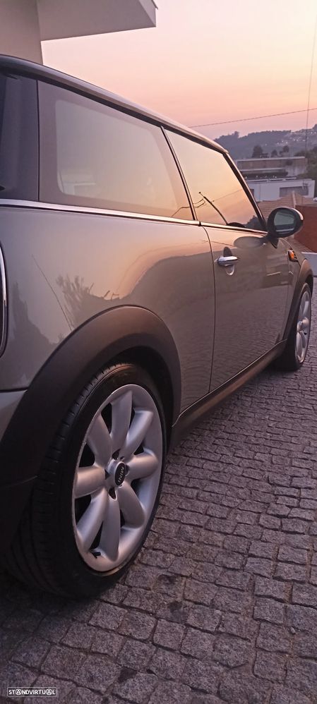 MINI 3 Portas Cooper D - 14