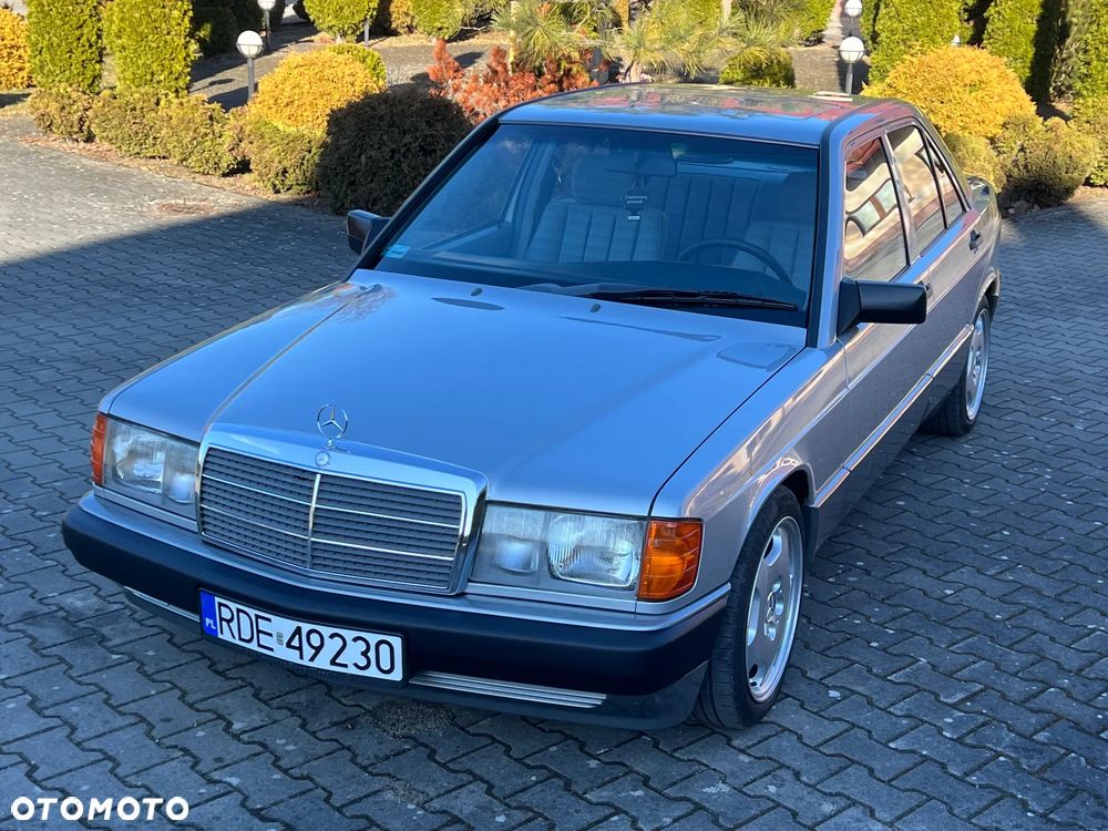 Mercedes-Benz W201 (190) - 17