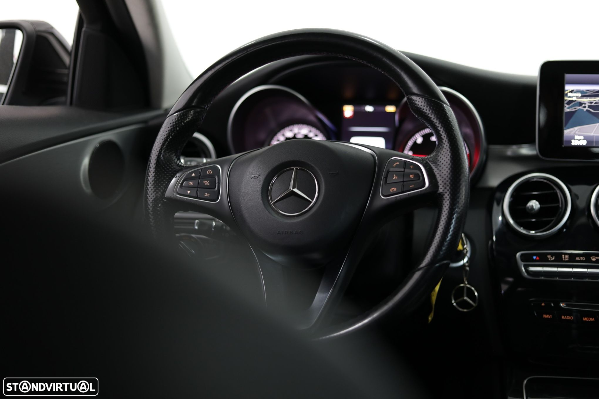 Mercedes-Benz C 200 d Avantgarde - 26