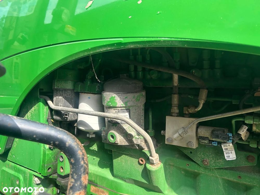 John Deere 8330 POWERSHIFT - 11