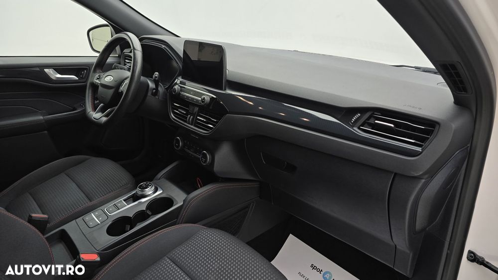 Ford Kuga - 20