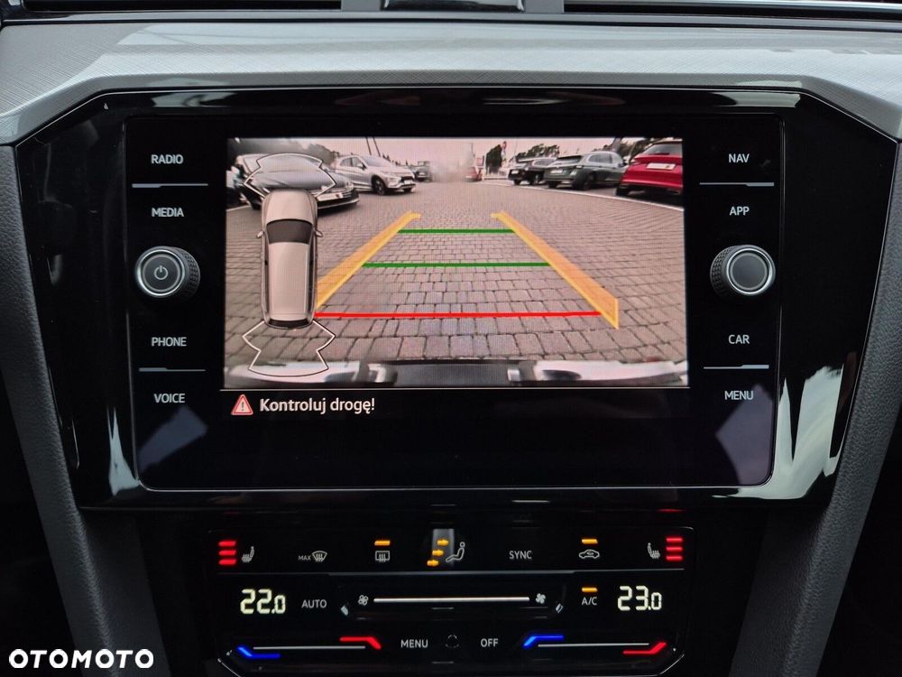 Volkswagen Passat - 29