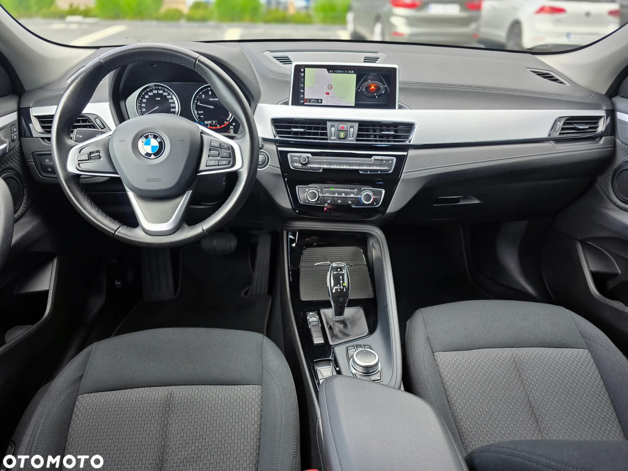 BMW X2 sDrive18d Business Edition sport - 14