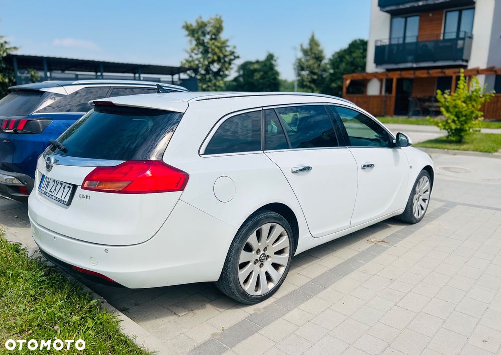 Opel Insignia 2.0 CDTI Sports Tourer - 2