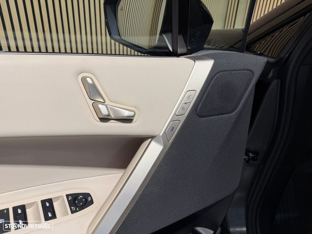 BMW iX xDrive40 - 26