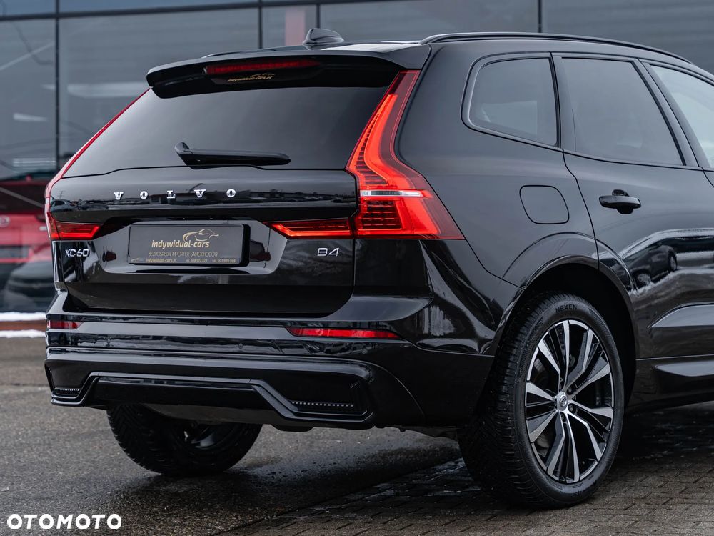 Volvo XC 60 B4 B Plus Dark - 14