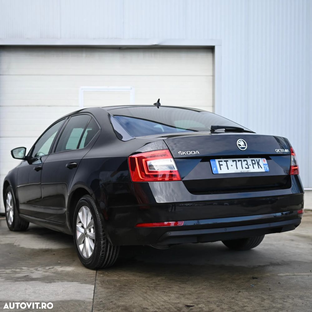 Skoda Octavia - 20