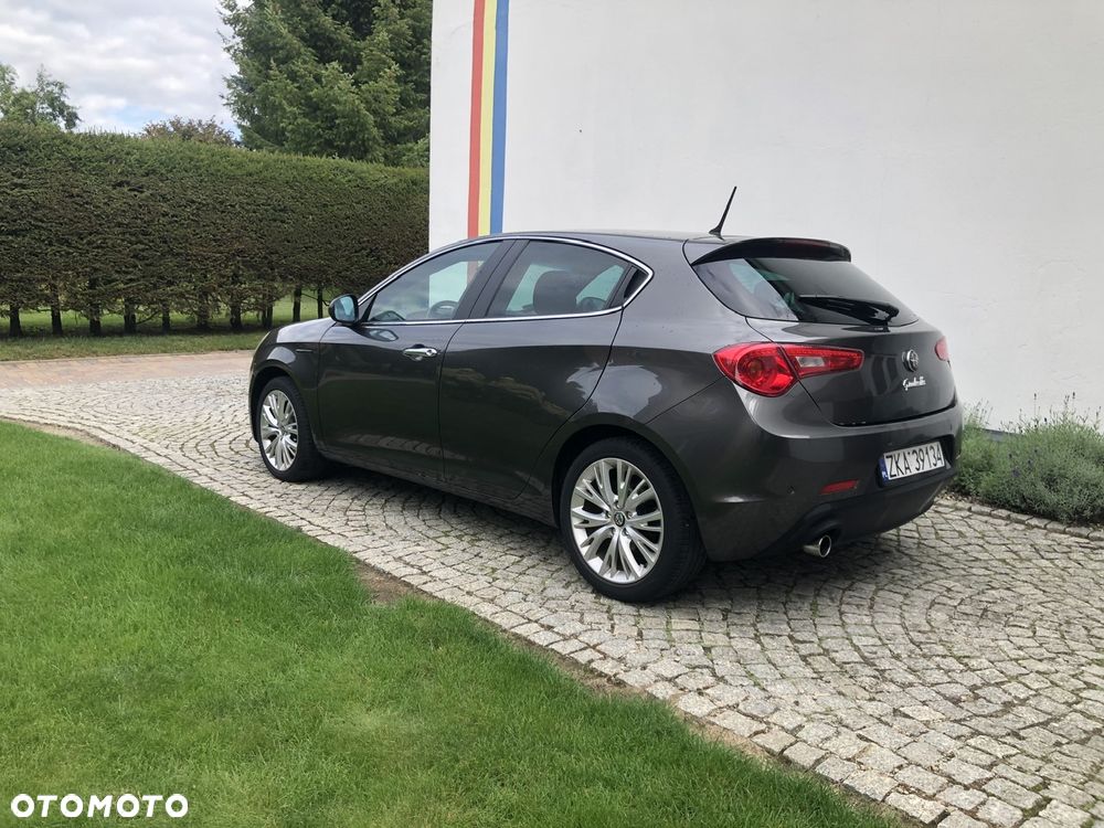 Alfa Romeo Giulietta - 10