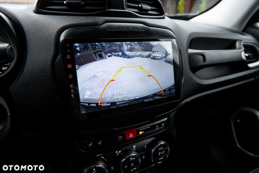 Jeep Renegade 1.4 MultiAir Active Drive Automatik 75th Anniversary - 38