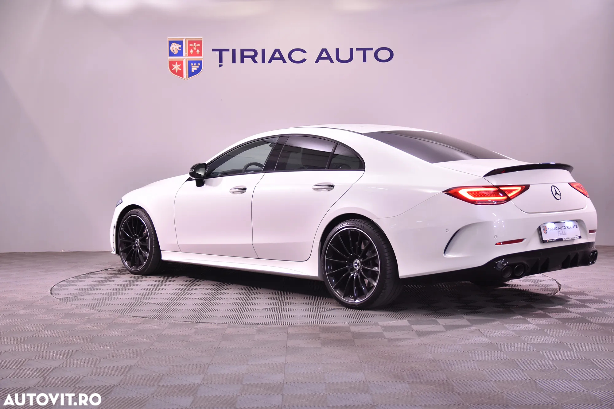 Mercedes-Benz CLS 450 4MATIC Aut - 3