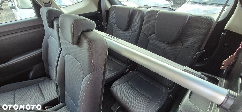 Kia Carens 1.7 CRDi 115 Fifa World Cup Edition - 38