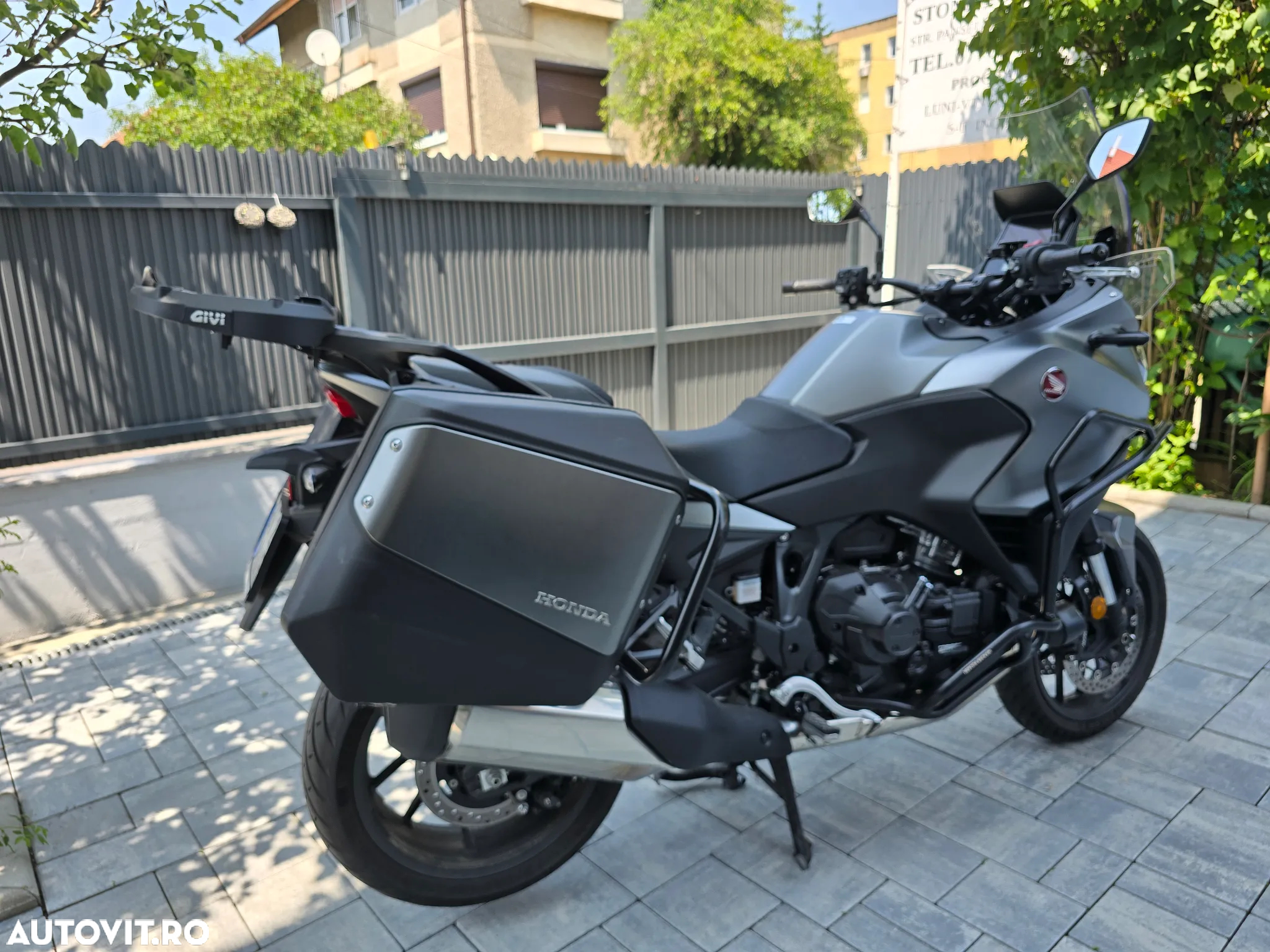Honda NT 1100 - 4