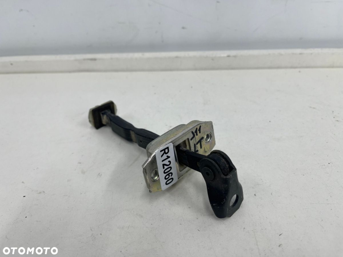 Zawias drzwi Nissan Qashqai II 2 J11 13-21r. ogranicznik drzwi lewy tylny - 1