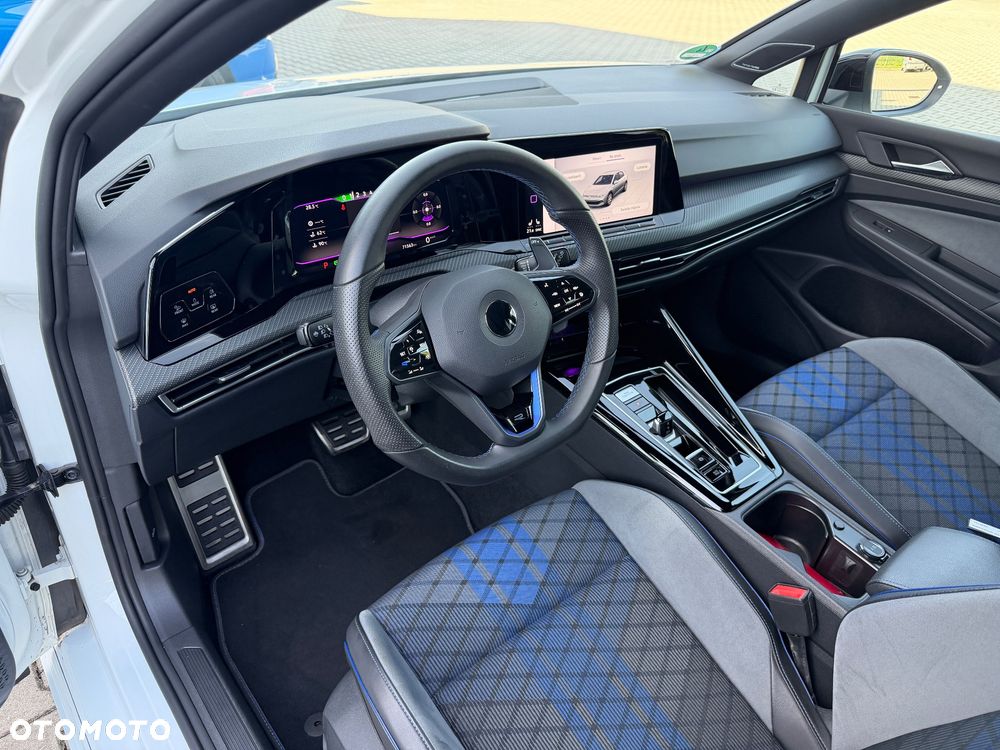 Volkswagen Golf - 18