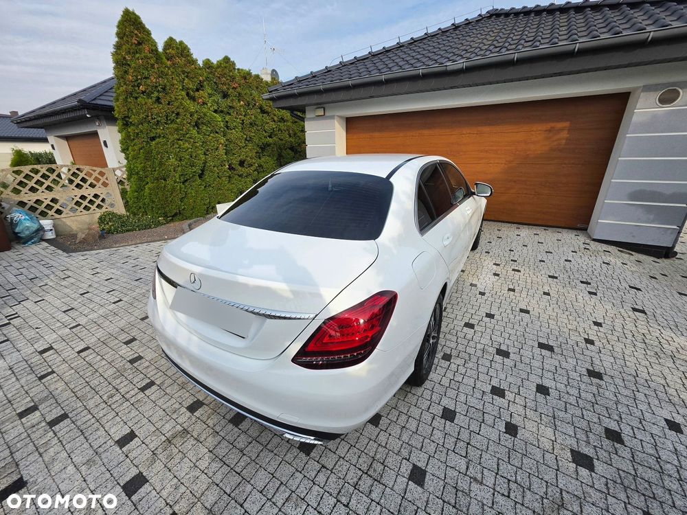 Mercedes-Benz C-Class 2019 photo 5