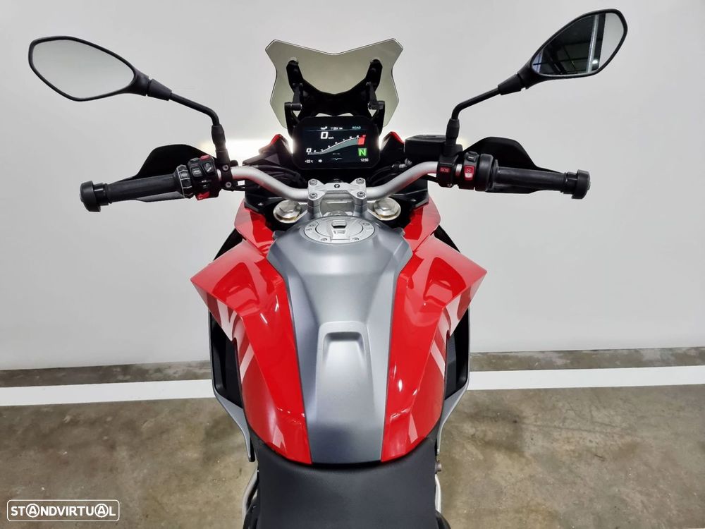 BMW F 900 XR 900XR - 9