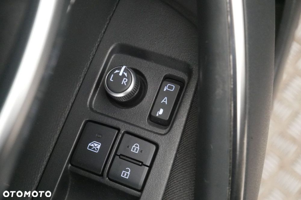 Toyota Corolla 1.8 Hybrid Comfort - 28