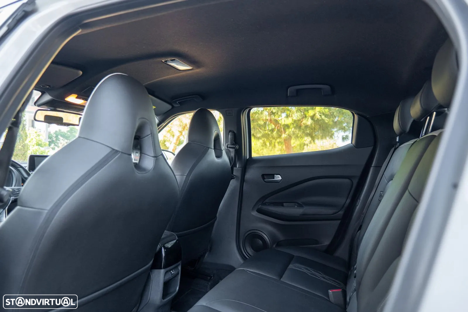 Nissan Juke 1.6 Hybrid N-Design Black - 26