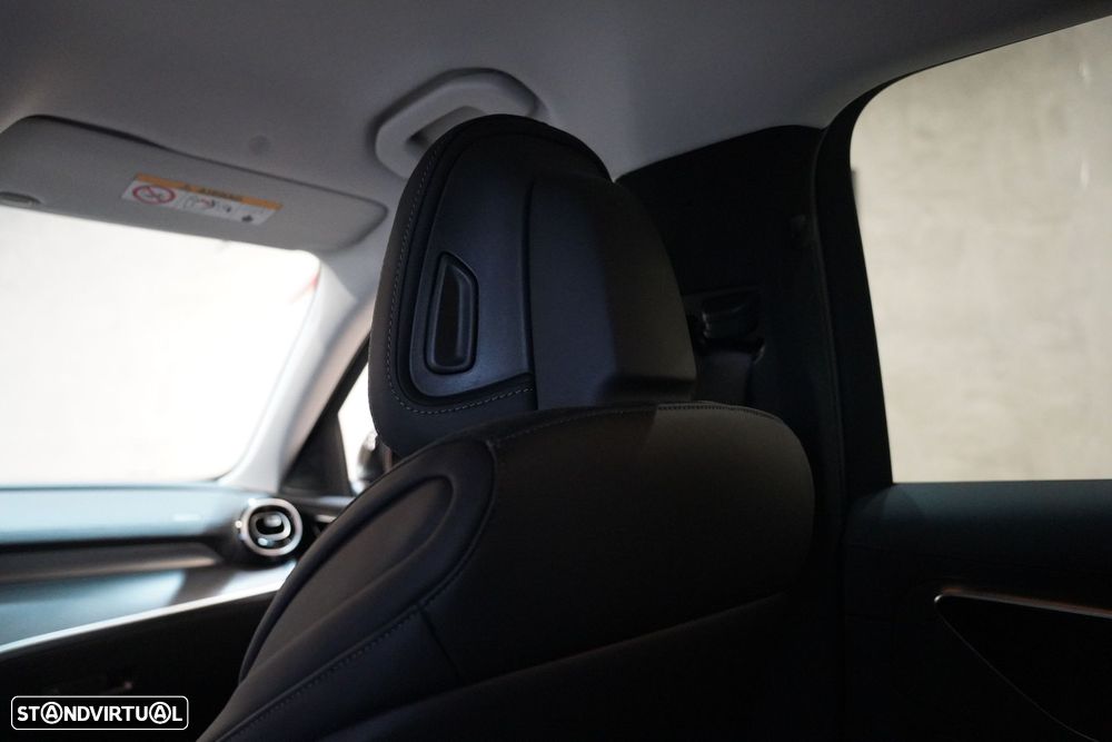 Mercedes-Benz C 300 d AMG Line - 30