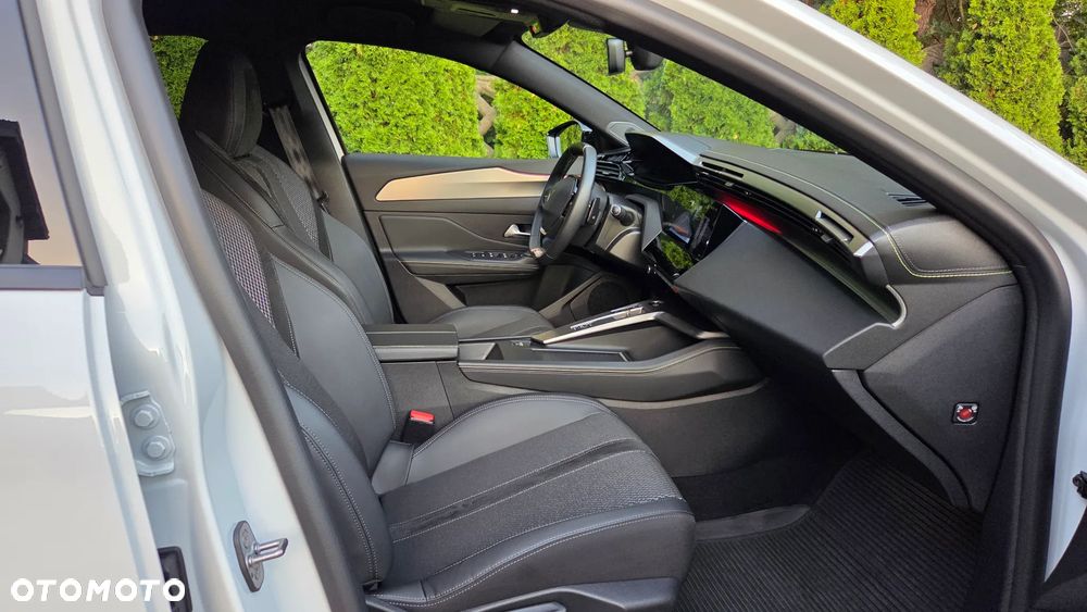 Peugeot 308 1.2 PureTech GT S&S EAT8 - 14