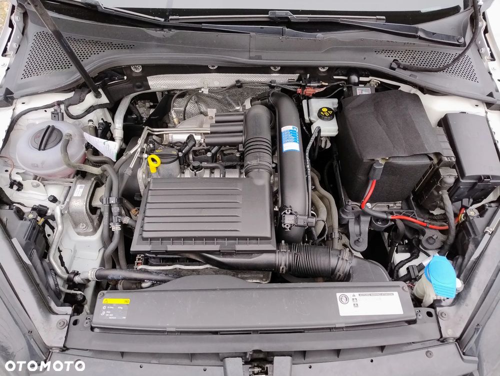 Volkswagen Golf - 38